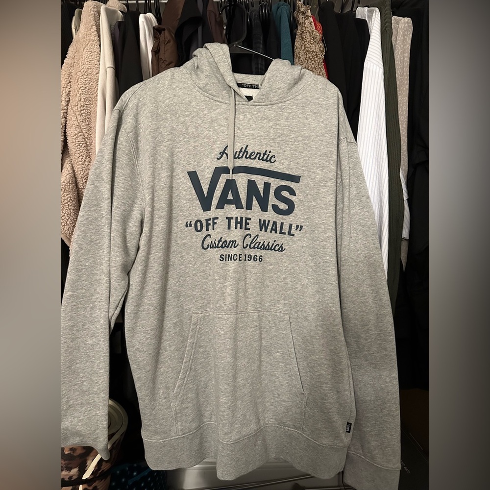 vans men’s hoodie used once